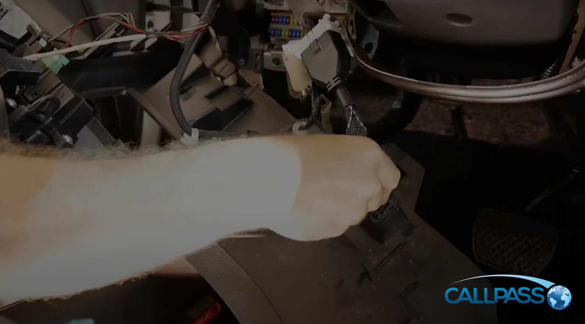iGotcha Quick Device OBDII Install Video CallPass